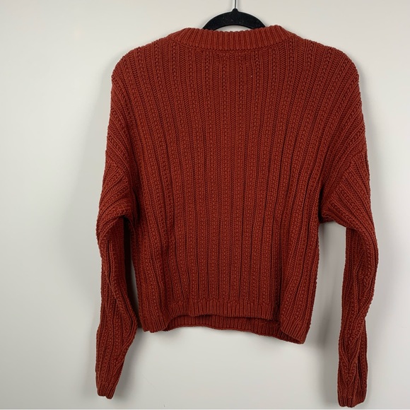 Universal thread knitted sweater - Picture 4 of 6